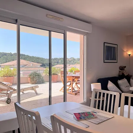 Apartment 2p Avec Piscine, Clim, Parking - - Fr-1-251-511 Le Lavandou